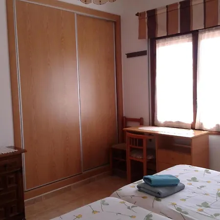 Geraeumiges, Strandnahes Mit Garten Holiday home