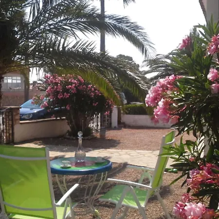 Holiday home Geraeumiges, Strandnahes Mit Garten Miami Playa